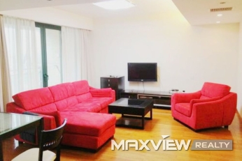 Good sized master apartment Yanlord Riverside Garden shanghai rental