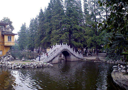 3-xiangyang-park.jpg
