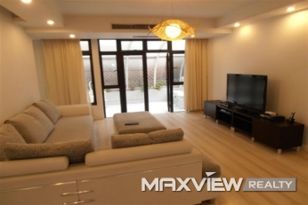 Hongqiao Golf Villa 4bedroom 300sqm ¥33,000 CNV00222