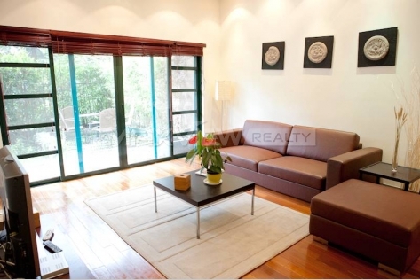 Rent Smart 3brs 150sqm Apartment in Yanlord Garden