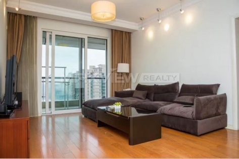 Rent a charming apartment in Skyline Mansion