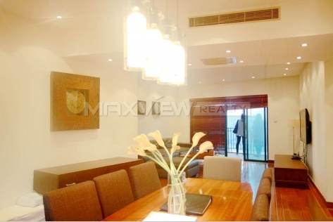 Rent Smart 3brs 167sqm Apartment in Yanlord Garden