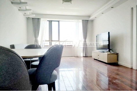 Rent an apartment in Shanghai Top of the City