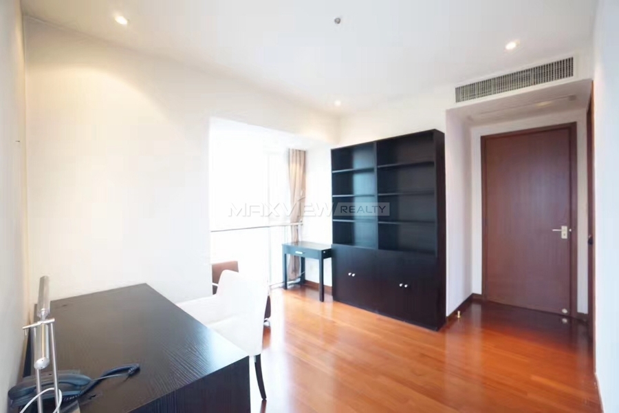 Apartment in Shanghai Crystal Pavilion &nbsp;4bedroom&nbsp;328sqm&nbsp;&yen;60,000&nbsp;SHR0129