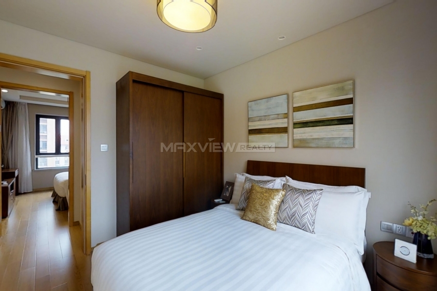 Green Court Middle Serviced Apartment