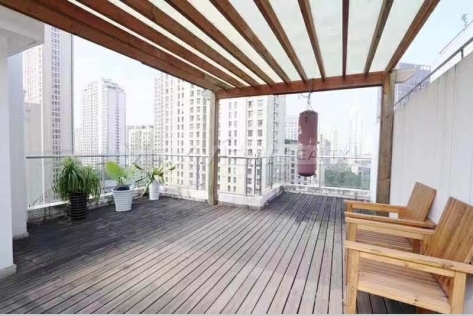 Lakeville at Xintiandi penthouse with 80sqm roof terrace
