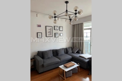 Old Apartment On Xiangyang South Road