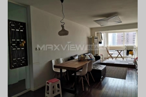 Apartment On Yanan Midddle Road