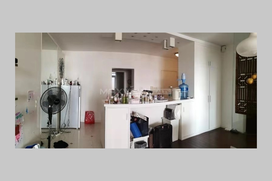 Fumin Apartment