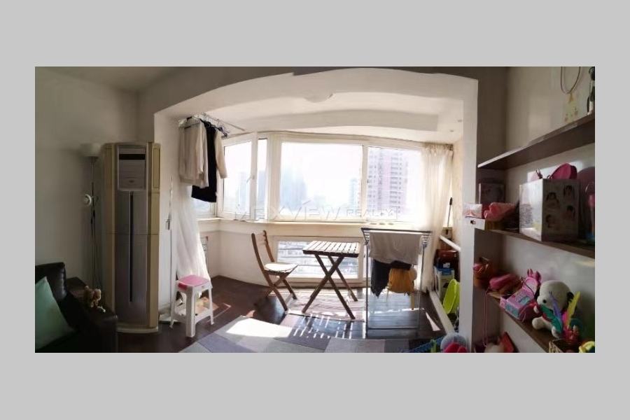Fumin Apartment