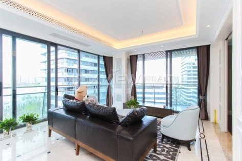 Lujiazui no.1 Court 4br 200sqm Apartment