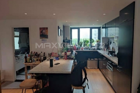Shanghai First Block 3br 155sqm in Downtown