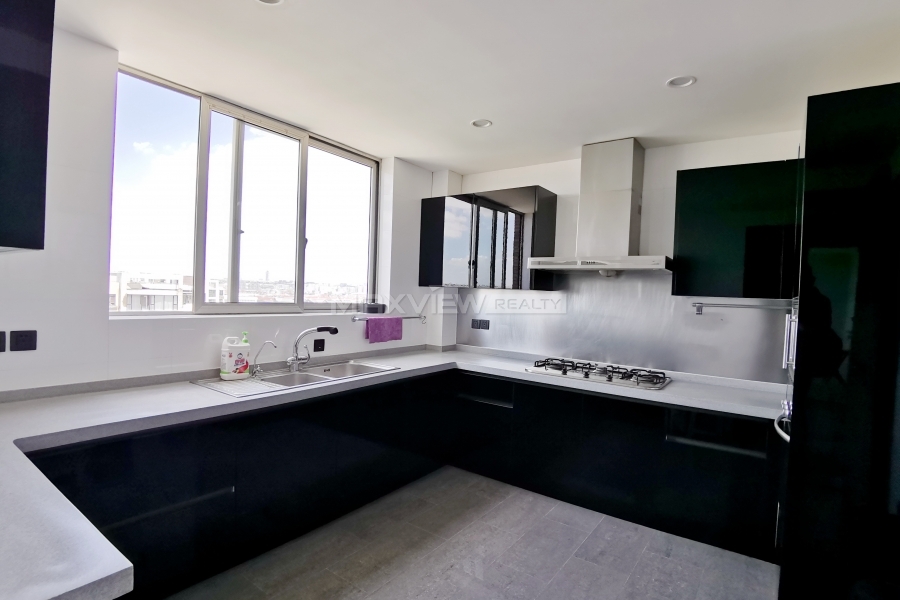 Xijiao View Garden Townhouse 4br 223sqm in Huqingping Minhang | 西郊宝城花苑 4bedroom 223sqm ¥31,000 SHA19513