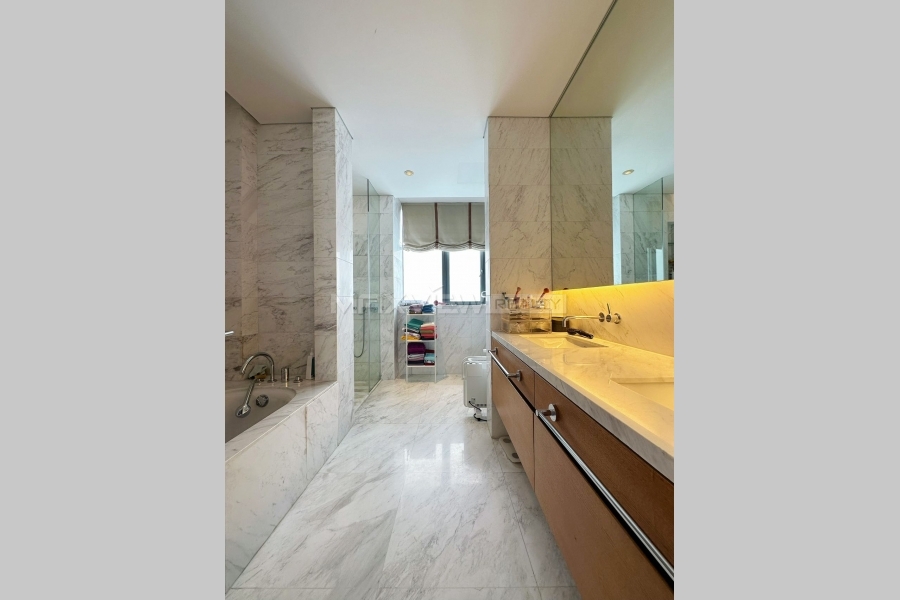 Lakeside Ville Apartment&nbsp;4bedroom&nbsp;340sqm&nbsp;&yen;40,000&nbsp;PRH0107