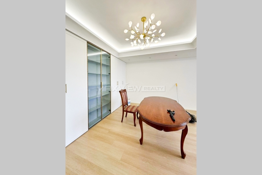 Huijin Plaza&nbsp;4bedroom&nbsp;256sqm&nbsp;&yen;34,000&nbsp;PRY18018