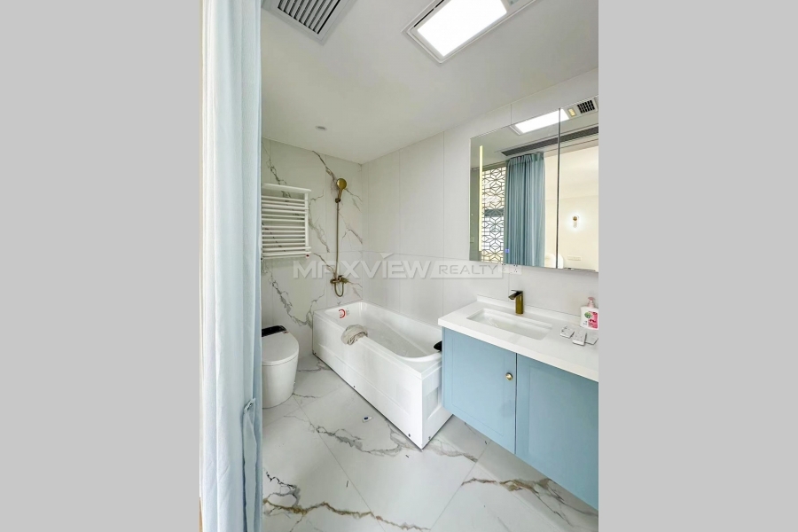 Huijin Plaza&nbsp;4bedroom&nbsp;256sqm&nbsp;&yen;34,000&nbsp;PRY18018