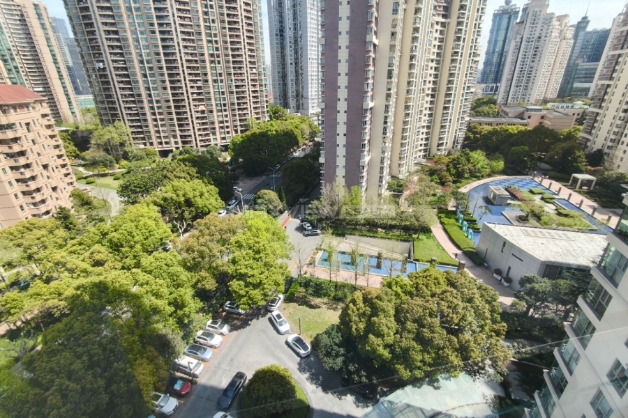 Summit Residence