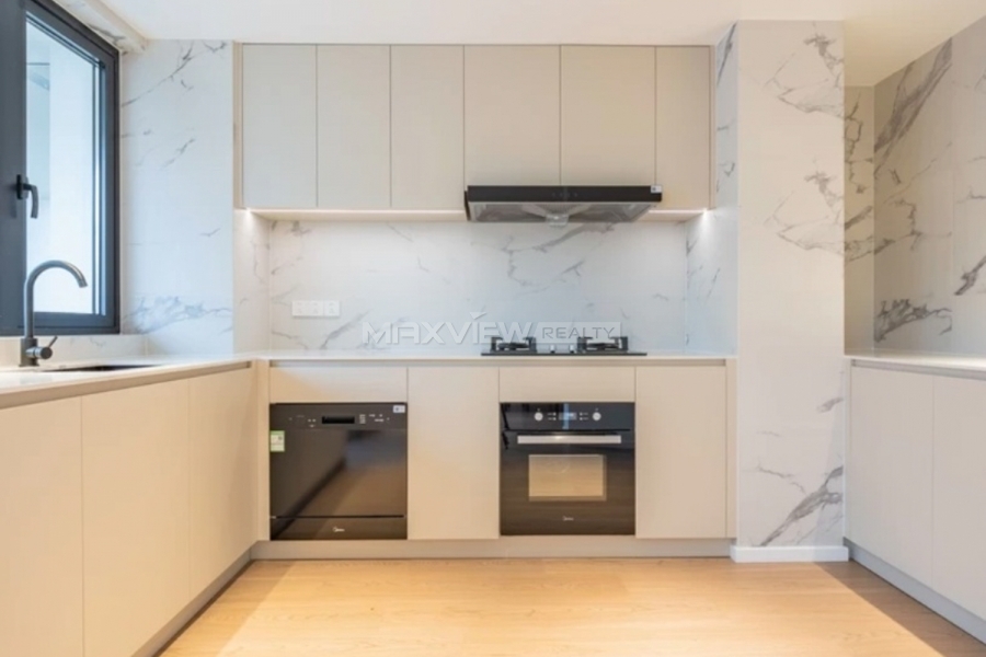 Summit Residence