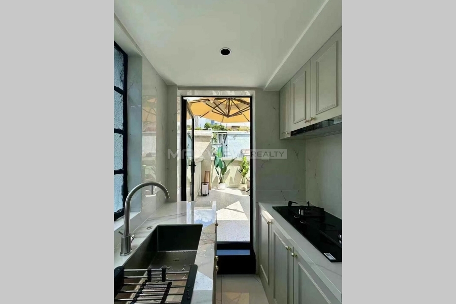 Old Lane House on Weihai Rd&nbsp;2bedroom&nbsp;100sqm&nbsp;&yen;18,600&nbsp;PRM20896
