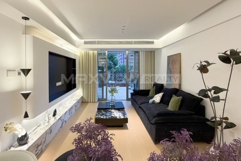 Maison Des Artistes Two Bedroom Apartment with a Private Terrace