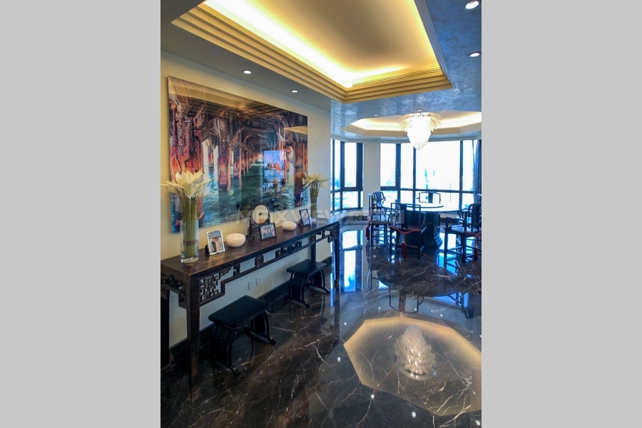 Penthouse in Le Chateau Huashan with a Roof Terrace&nbsp;5bedroom&nbsp;592sqm&nbsp;&yen;100,000&nbsp;PRM20955