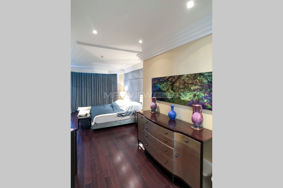 Penthouse in Le Chateau Huashan with a Roof Terrace&nbsp;5bedroom&nbsp;592sqm&nbsp;&yen;100,000&nbsp;PRM20955