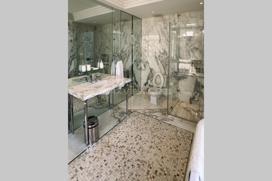 Penthouse in Le Chateau Huashan with a Roof Terrace&nbsp;5bedroom&nbsp;592sqm&nbsp;&yen;100,000&nbsp;PRM20955