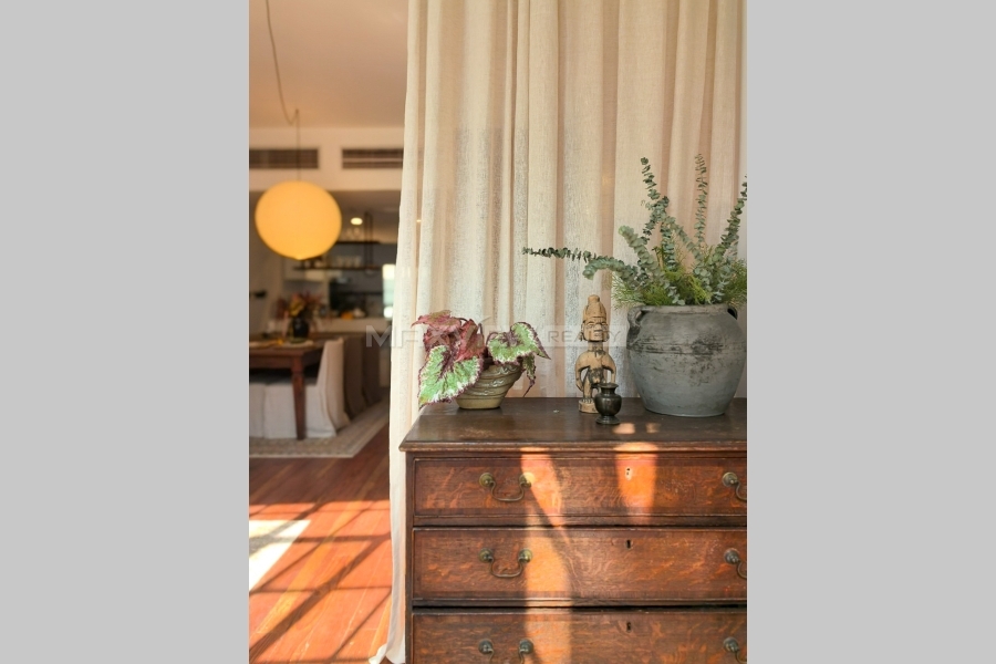 Old Lane House on Ruijin No.2 Rd&nbsp;4bedroom&nbsp;200sqm&nbsp;&yen;48,000&nbsp;PRM21031