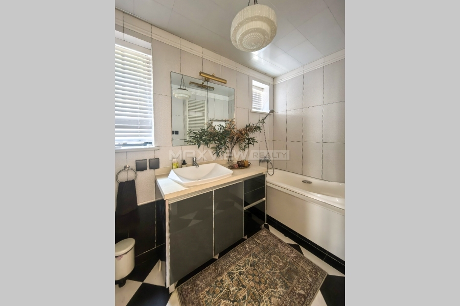 Old Lane House on Ruijin No.2 Rd&nbsp;4bedroom&nbsp;200sqm&nbsp;&yen;48,000&nbsp;PRM21031