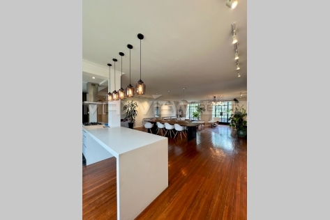 Old Apartment on Anting Rd with Roof Terrace