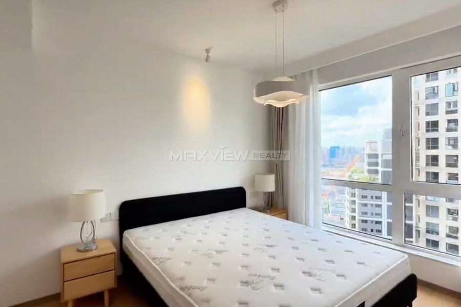 East Huaihai Apartment