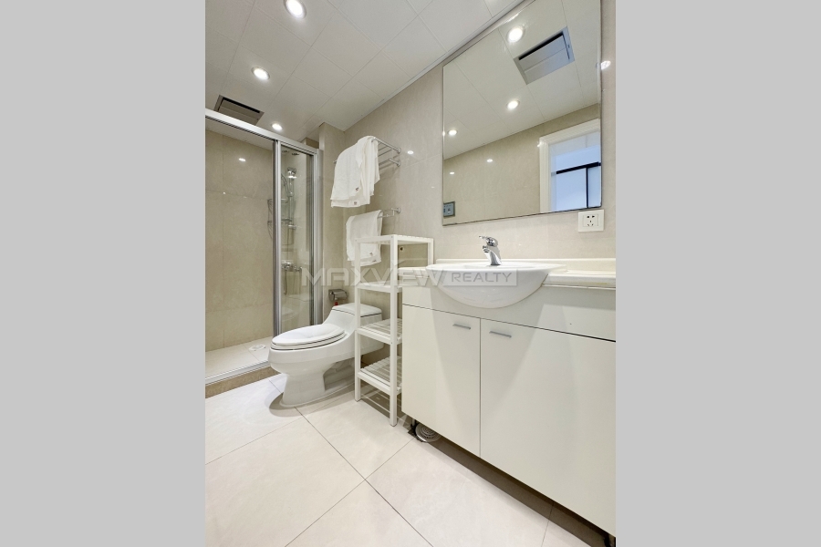 High-Floor Four-Bedroom Apartment with Panoramic Views at Top of City&nbsp;4bedroom&nbsp;210sqm&nbsp;&yen;40,000&nbsp;PRM21095