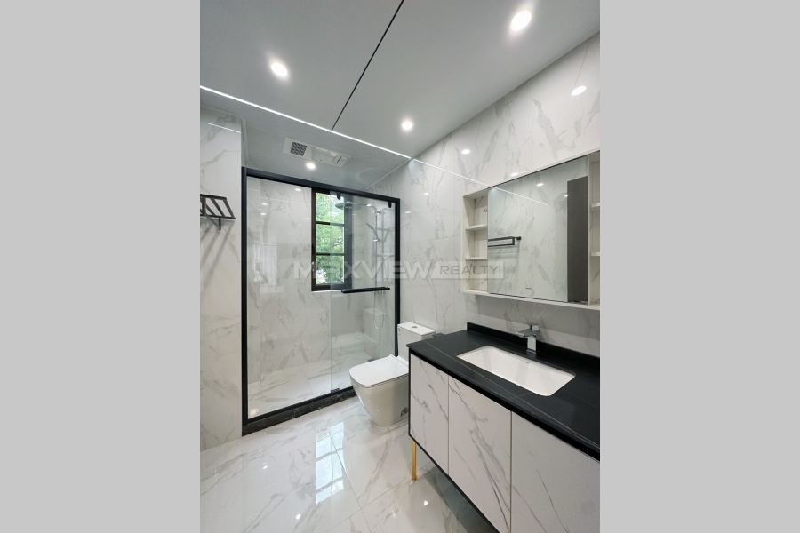 Furnished 4-Bedroom Villa at Glorious Classic&nbsp;4bedroom&nbsp;258sqm&nbsp;&yen;35,000&nbsp;PRM21099