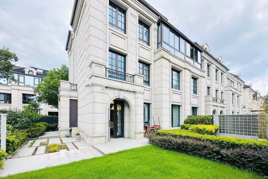 Furnished 4-Bedroom Villa at Glorious Classic&nbsp;4bedroom&nbsp;258sqm&nbsp;&yen;35,000&nbsp;PRM21099