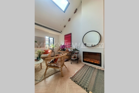 Newly Renovated Old Lane House on Fumin Road